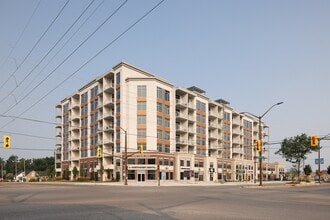 1600 Hyde Park Village Apartments in London, ON - Building Photo - Building Photo