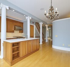 32 Yarmouth St, Unit 4 in Boston, MA - Foto de edificio - Building Photo