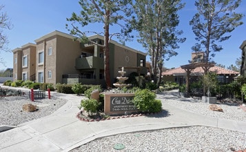 Casa Del Sol Apartment Homes in Victorville, CA - Foto de edificio - Building Photo