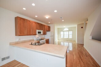 67 Chelsea Ct, Unit 67 in Atlantic City, NJ - Foto de edificio - Building Photo