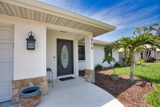 556 Baffin Dr in Venice, FL - Building Photo - Building Photo