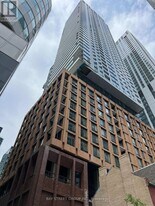 8 Widmer St in Toronto, ON - Building Photo