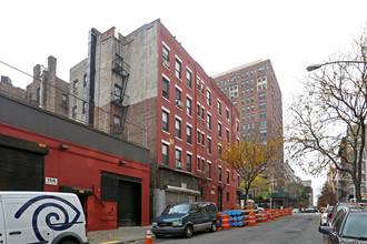 975 Amsterdam Ave in New York, NY - Building Photo - Building Photo