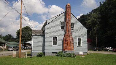 23 Washington St in Webster Springs, WV - Building Photo - Building Photo