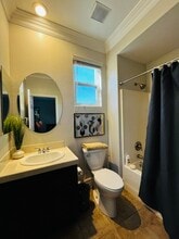 877 Aspen Glen Rd in Chula Vista, CA - Foto de edificio - Building Photo