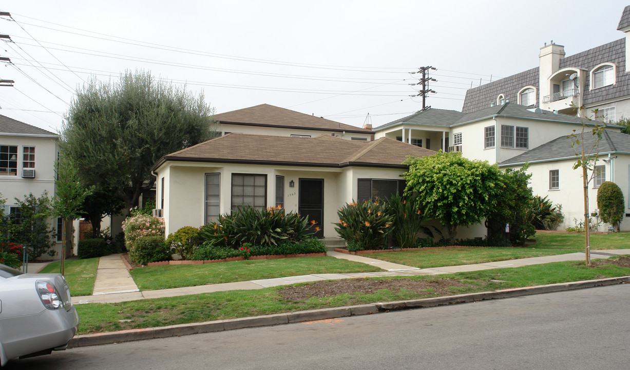 1763 Glendon Ave in Los Angeles, CA - Building Photo