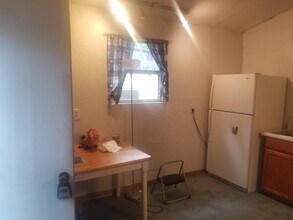 4012 Nora Dr in Edmond, OK - Building Photo - Building Photo