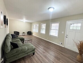 Room in House on Union Rd SW in College Park, GA - Foto de edificio - Building Photo