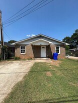 102 Bruce St in Greenville, SC - Building Photo