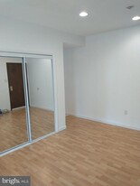 1529 W Porter St in Philadelphia, PA - Building Photo