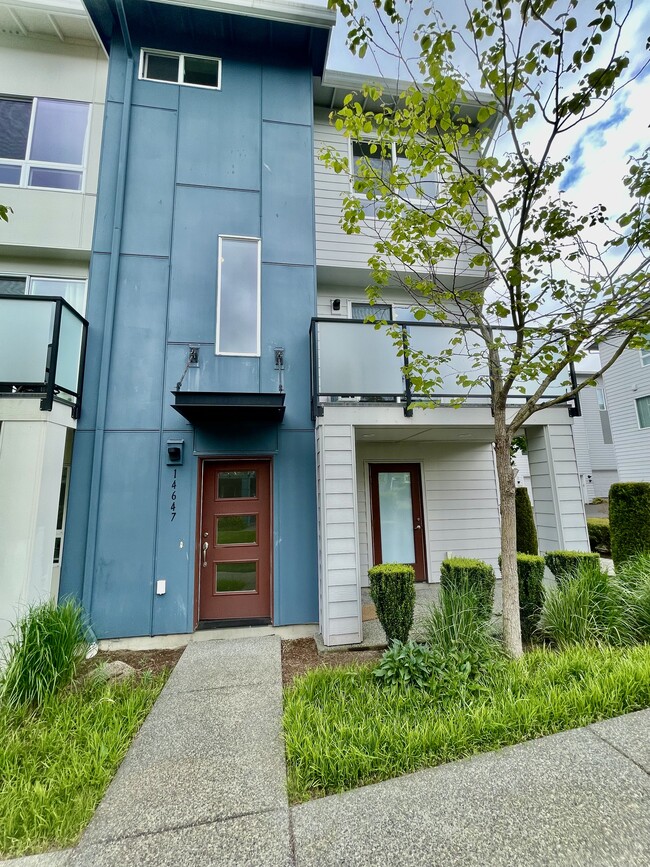property at 14647 36th Ct NE
