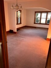 918 E 7th St, Unit First Floor in Bloomsburg, PA - Building Photo - Building Photo