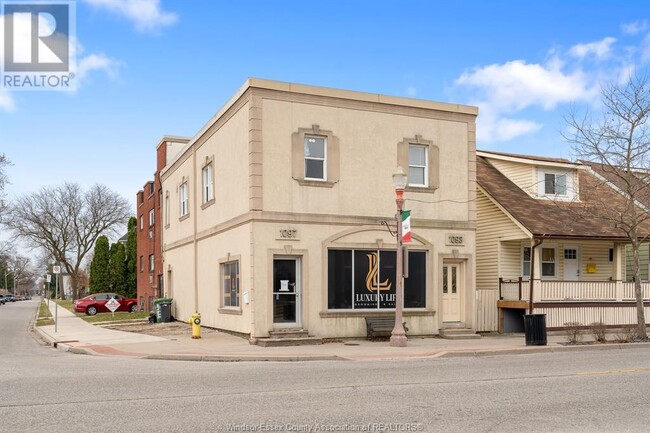 1093 Erie St E in Windsor, ON - Building Photo - Building Photo