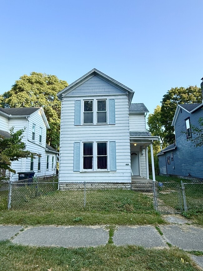 property at 435 Wyoming St