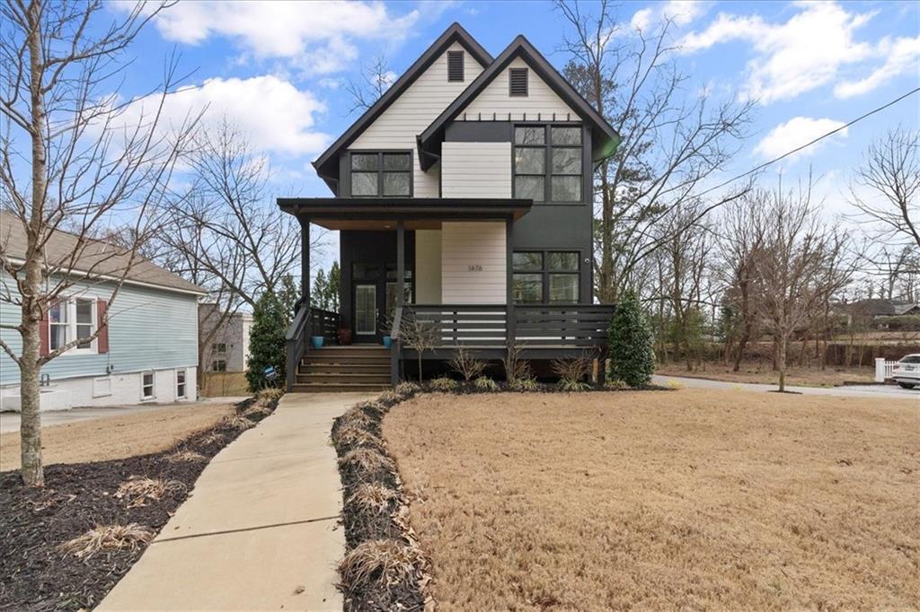 1676 Carroll Dr NW in Atlanta, GA - Building Photo