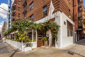 119-125 7th Ave in New York, NY - Foto de edificio - Building Photo