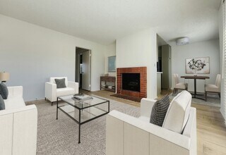 4420 Kensington Road in Los Angeles, CA - Foto de edificio - Interior Photo