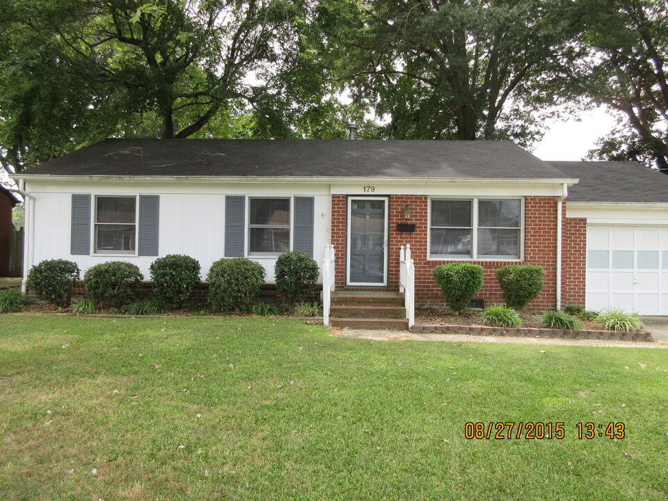 179 Edsyl St in Newport News, VA - Building Photo