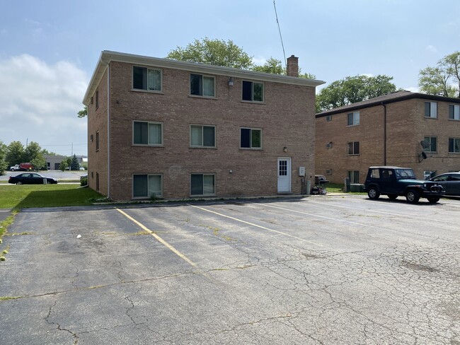 336 North Oakwood in Waukegan, IL - Building Photo - Building Photo