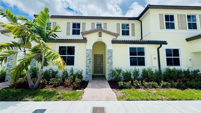 2632 SE 27th Dr in Homestead, FL - Building Photo - Building Photo