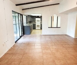 2211 Mustang Springs Dr in Missouri City, TX - Building Photo - Building Photo