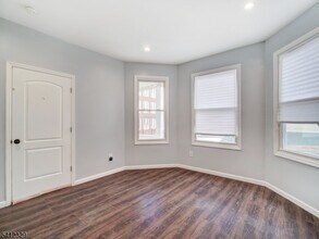 209 N 4th St in Paterson, NJ - Building Photo - Building Photo