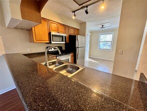 10155 Sailwinds Blvd S in Largo, FL - Building Photo - Building Photo