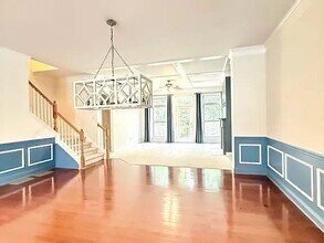 2070 Callaway Ct in Atlanta, GA - Building Photo - Building Photo