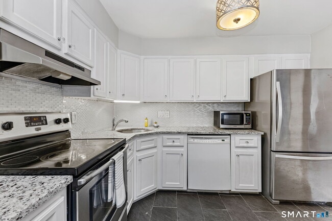 property at 22 Radio Pl