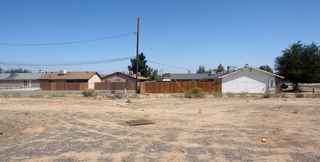 21211 Klamath Rd in Apple Valley, CA - Building Photo - Building Photo