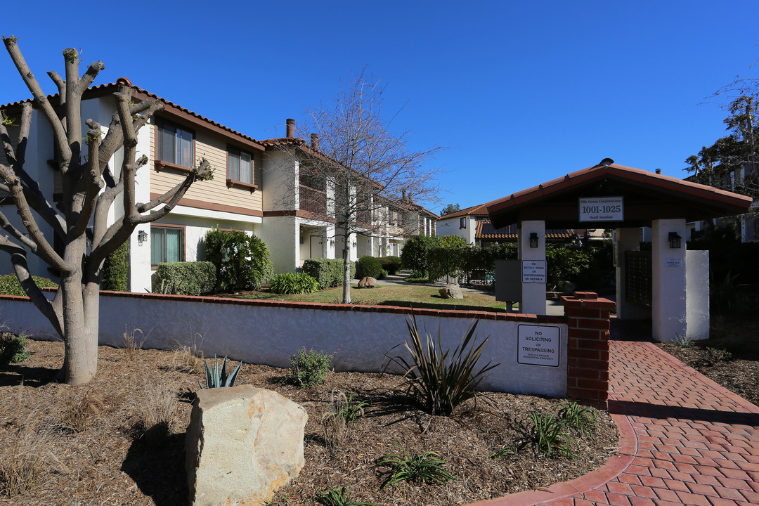 Villa Serena in El Cajon, CA - Building Photo