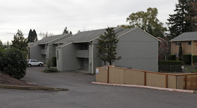 Vista Cornell Apartments in Portland, OR - Building Photo - Building Photo