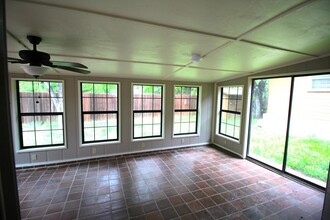 210 Lange Ravine in Hunt, TX - Building Photo - Building Photo