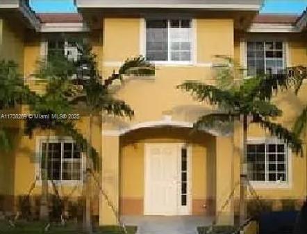 2066 NE 167th St in North Miami Beach, FL - Building Photo - Building Photo