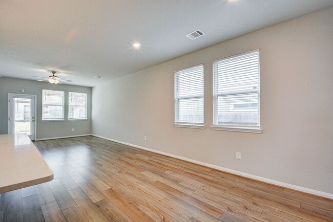 property at 18572 Meadow Point Ln