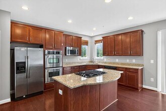 2983 Devonfield Ave in Waldorf, MD - Building Photo - Building Photo