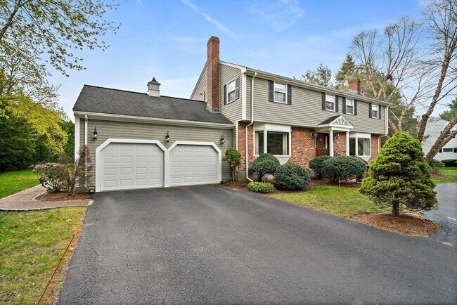 34 Saddle Club Rd in Lexington, MA - Building Photo - Building Photo