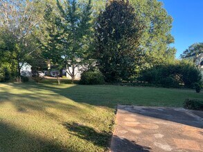 321 E Montgomery St in Gaffney, SC - Building Photo - Building Photo