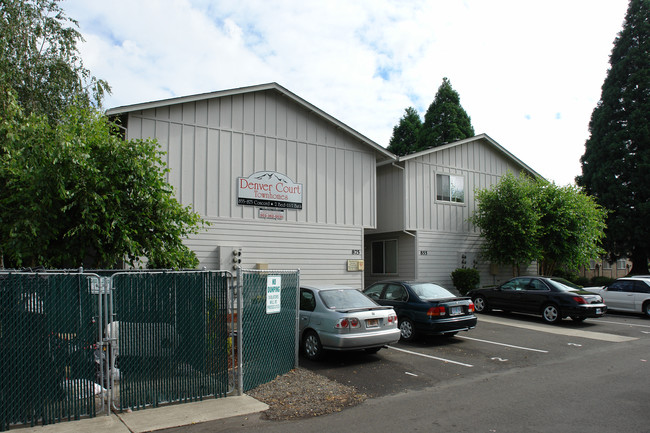 Denver Court Townhomes in Salem, OR - Building Photo - Building Photo