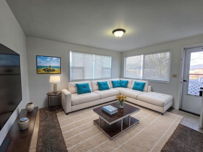 property at 633 NE Channon Ave