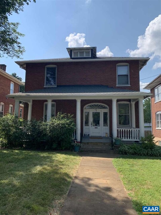 415 Lexington Ave in Charlottesville, VA - Foto de edificio