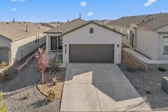 10650 Valedon Ln SW in Albuquerque, NM - Building Photo - Building Photo