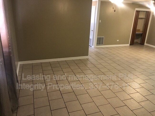 2809 S Curtis Dr in New Iberia, LA - Building Photo - Building Photo