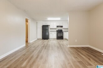 2112 Headrick Rd in Bessemer, AL - Building Photo - Building Photo