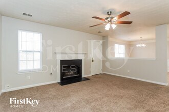 2721 S Hills in Riverdale, GA - Building Photo - Building Photo