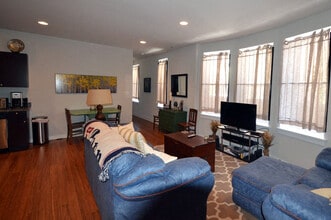 4031 Spruce St in Philadelphia, PA - Foto de edificio - Building Photo