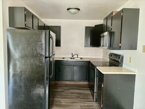 1153 Country Ln in Holland, MI - Building Photo - Building Photo