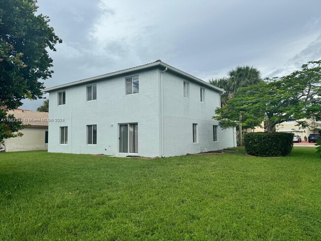 4527 SW 129th Ave in Miramar, FL - Building Photo - Building Photo