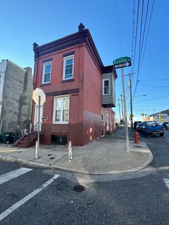 1770 N Dover St in Philadelphia, PA - Building Photo