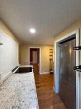 11 Beech St, Unit 2 in Cambridge, MA - Foto de edificio - Building Photo